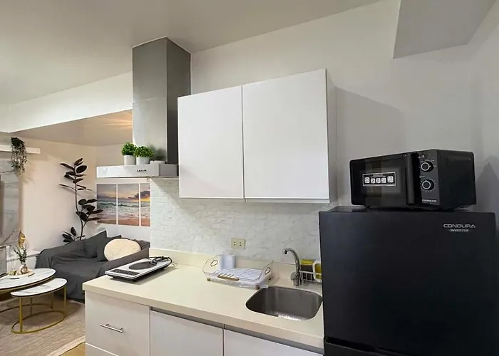 Apartment Azure Staycation By Jo&jo- Space, Comfort, And A Better For Families And Groups Near Airport, Moa, Beside Sm Bicutan *