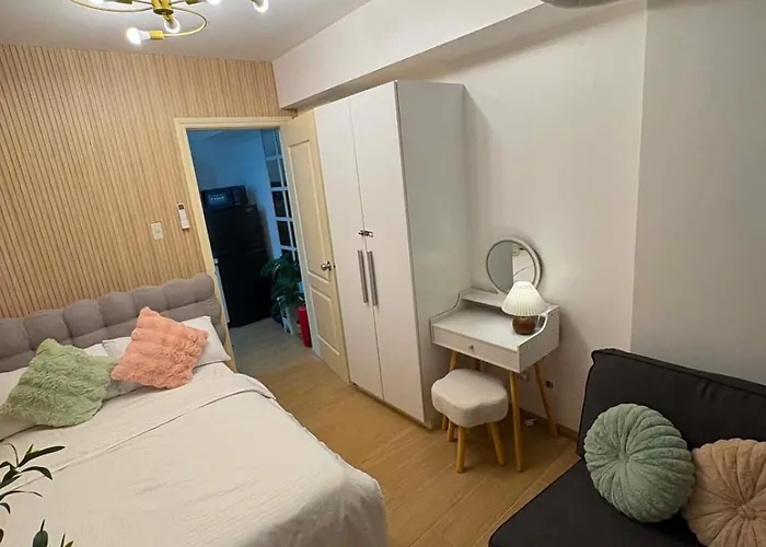 Apartment Azure Staycation By Jo&jo- Space, Comfort, And A Better For Families And Groups Near Airport, Moa, Beside Sm Bicutan *